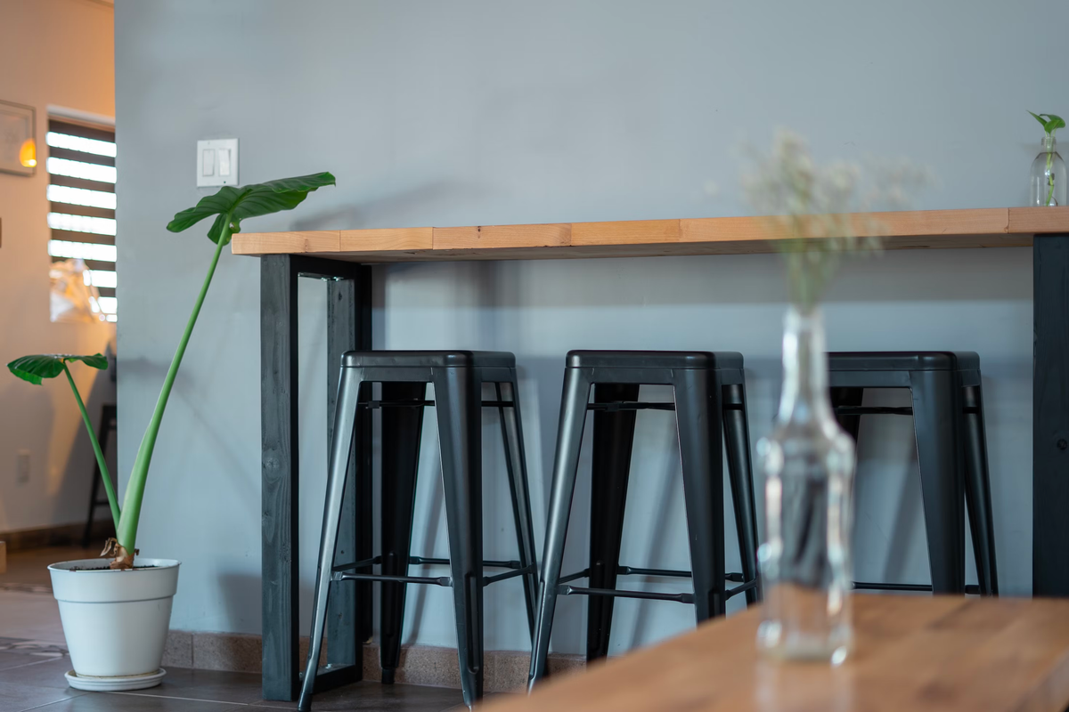 The Ultimate Guide to Bar Stool Sizing & Comfort: Finding the Perfect Fit